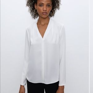Aritzia Babaton Power Blouse